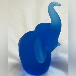 Interpur Blue Frosted Art Glass Elephant Figurine Paperweight New Original Pack